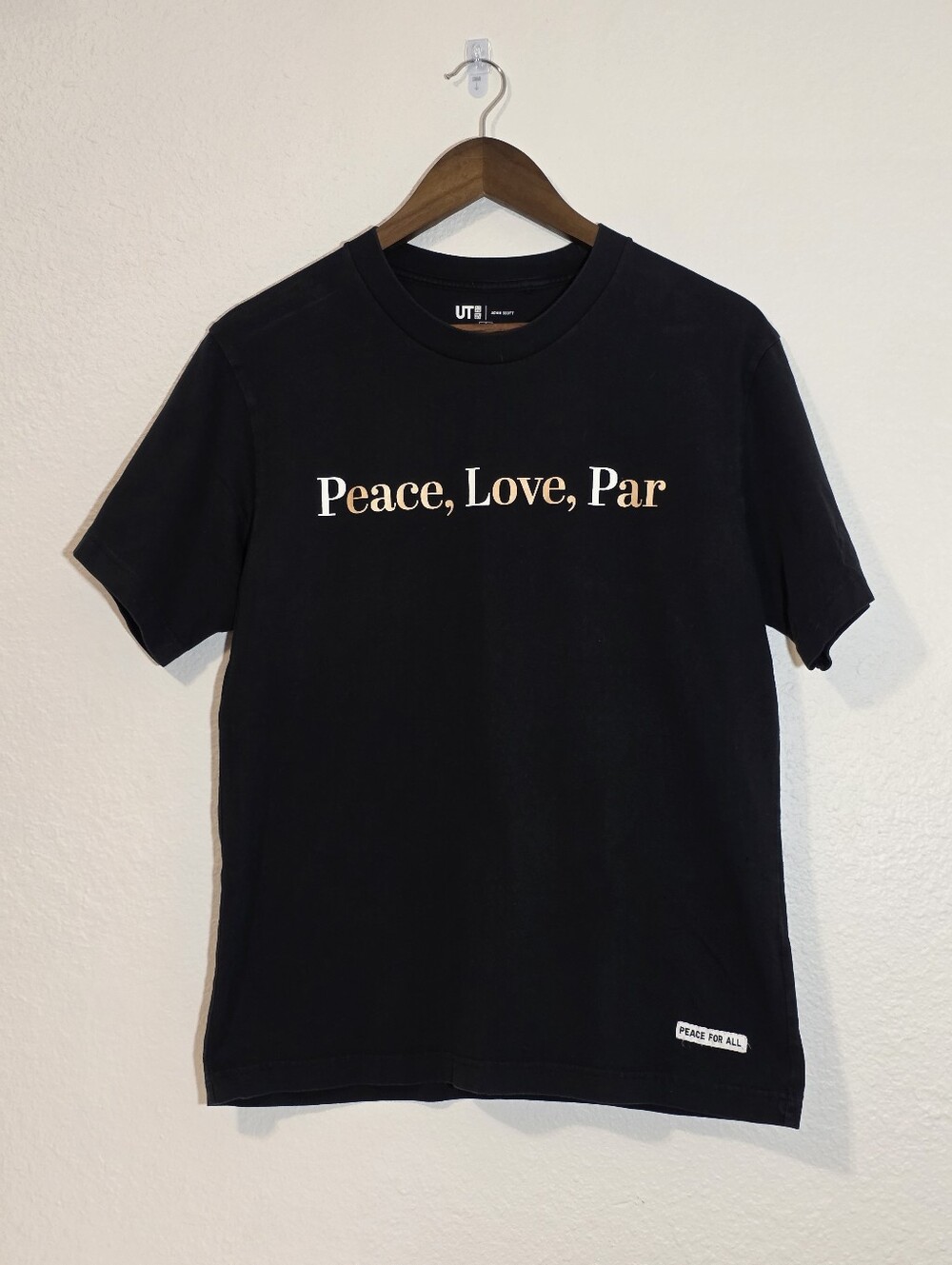 Uniqlo UT Peace For All Adam Scott Golf Graphic Tee Black Cotton Shirt Men Small